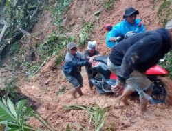Longsor Tutup Jalan Trans Sulawesi di Luwu Timur, Kendaraan dari Dua Provinsi Terjebak Macet